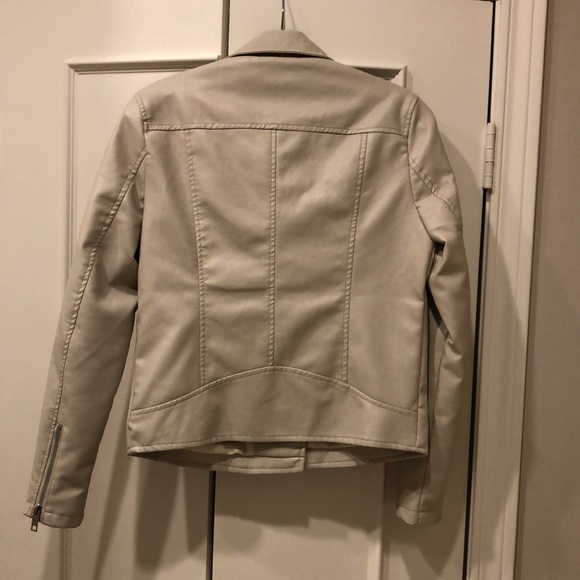 Wanna B Me Jacket - Picture 2 of 8